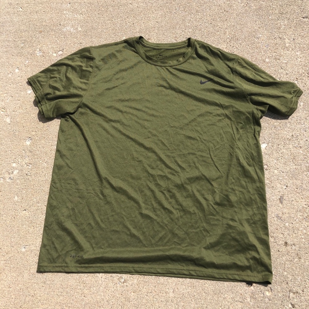 Nike DriFit Size 2XL